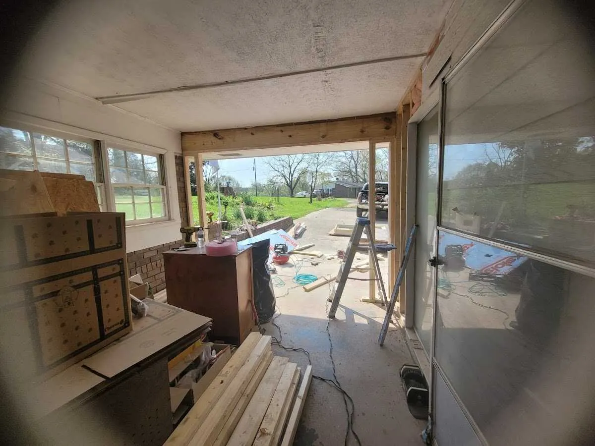 Air movers and dehumidifier for Drying & Dehumidification in Johns Creek